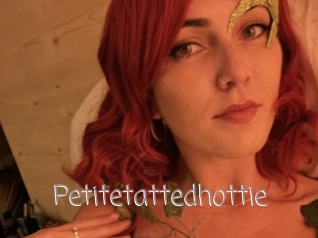 Petitetattedhottie