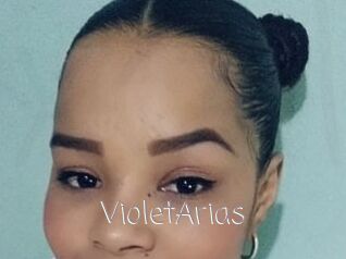 Violet_Arias